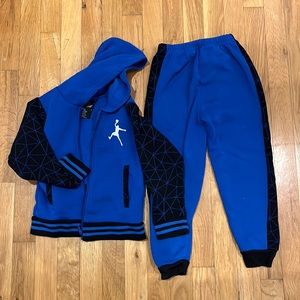 Boy’s jogging suit